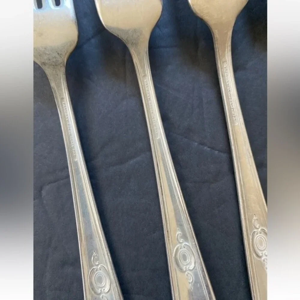 VTG Harmony House Plate AA+ 1944 Silver Plate(Forks & tea spoon )Maytime Pattern